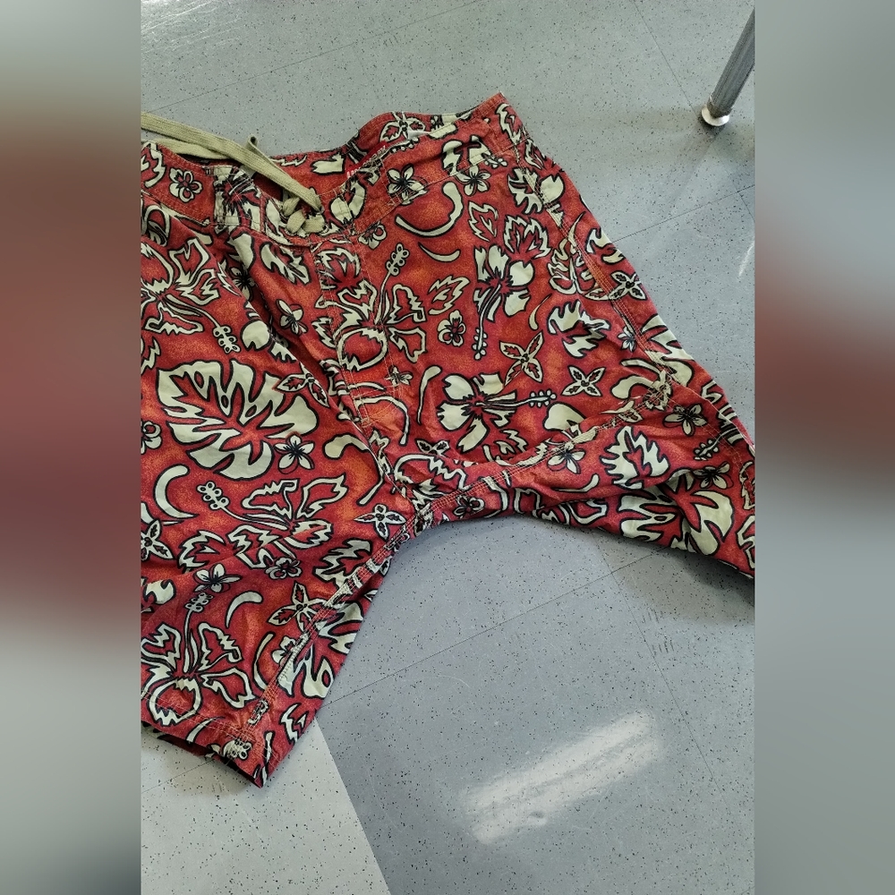 +UnionBay Men 36 Red Floral Swimsuit Swim Trunks Board Short - Picture 5 of 15